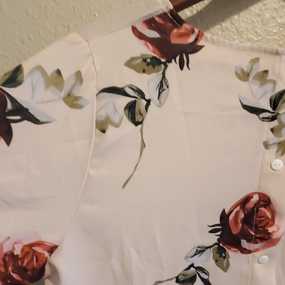 Floral chiffon blouse - Picture 3 of 3